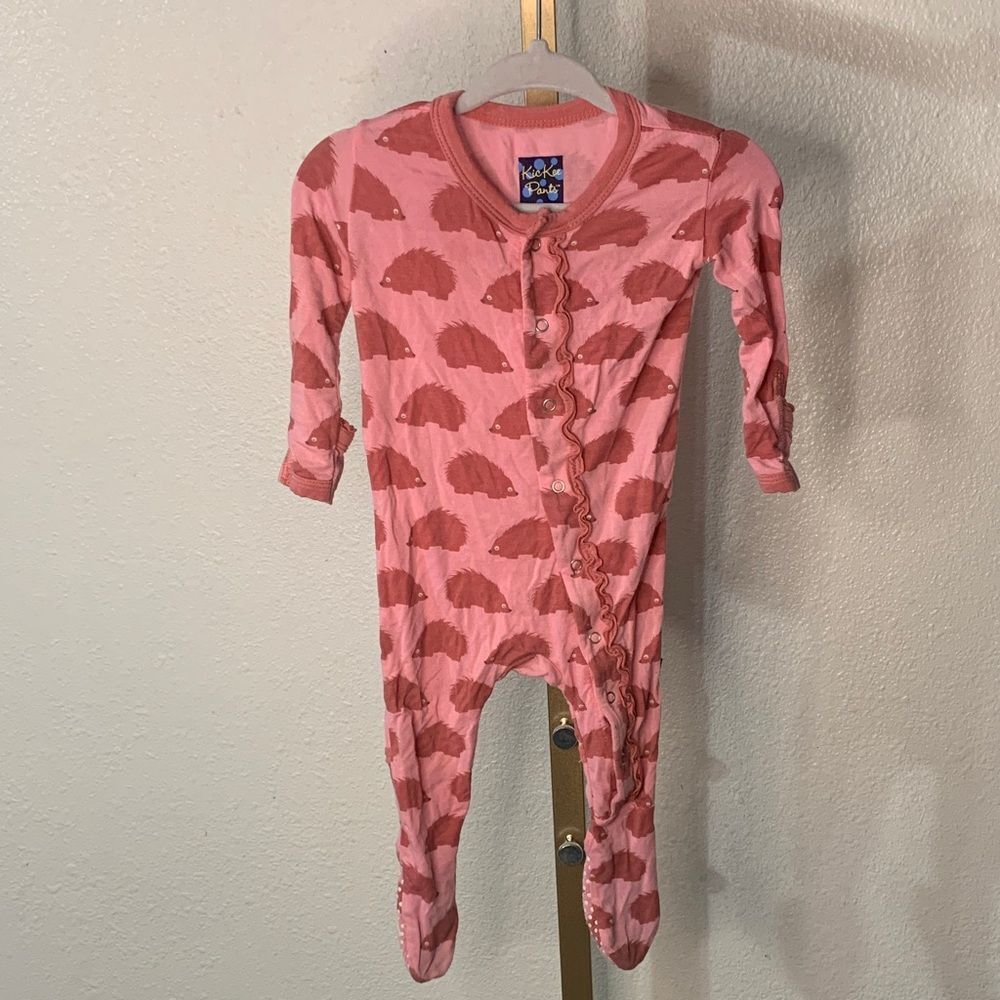 Kickee Pants- Pink bamboo hedgehog with ruffle Footie 3-6 months